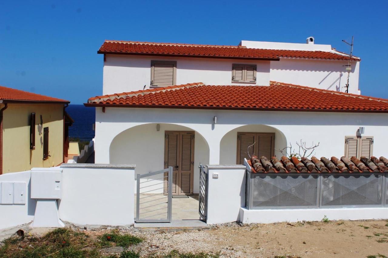 Alba Stupendo Appartamento In Villa Fronte Mare - Golfo Dell'Asinara - Internet Free Valledoria Kültér fotó