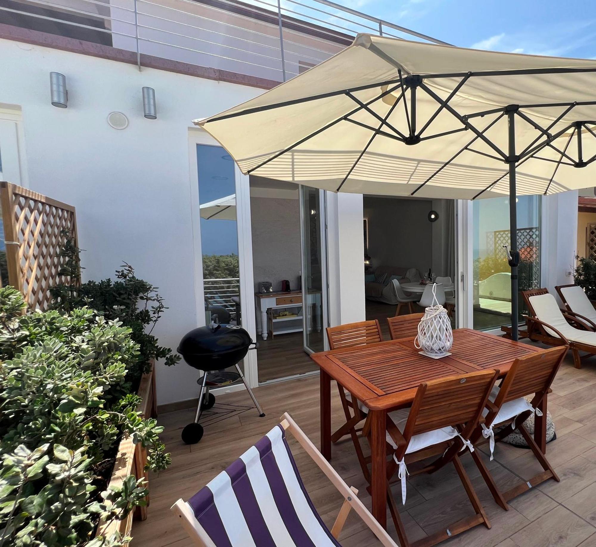 Alba Stupendo Appartamento In Villa Fronte Mare - Golfo Dell'Asinara - Internet Free Valledoria Kültér fotó